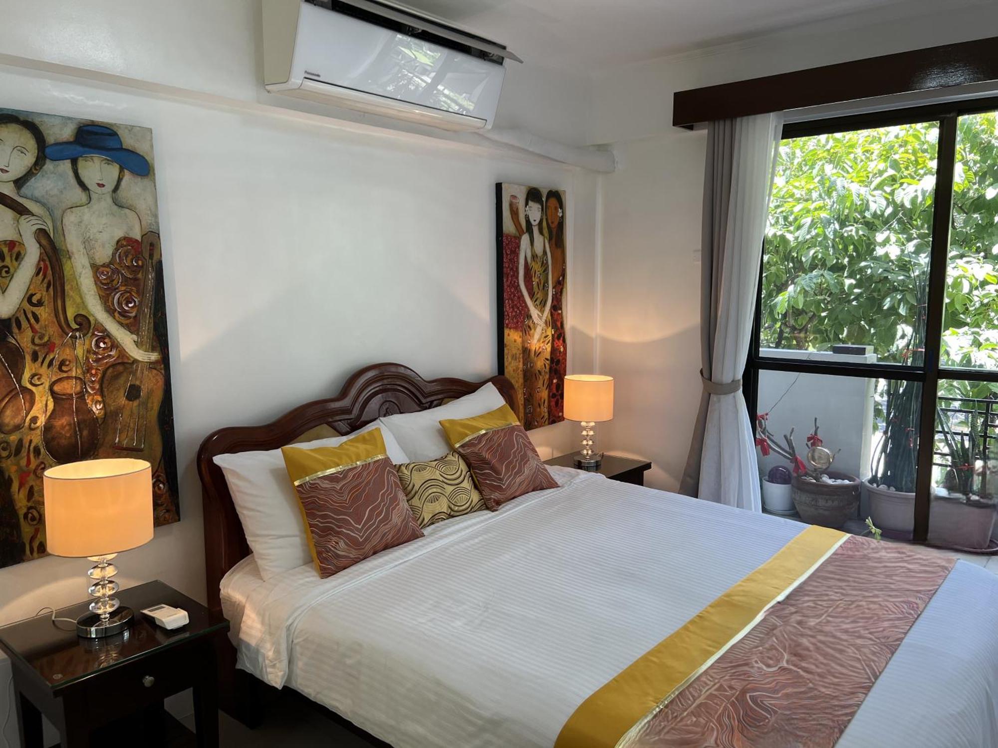 Stunning 2Br Apt, 65 Sq M Netflix At Rosewood Pointe Residences Near Bgc Манила Экстерьер фото